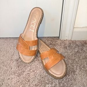 Boutique sandals